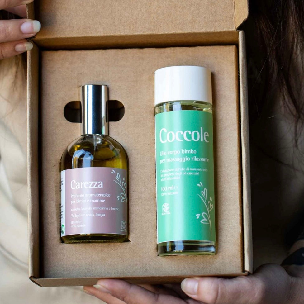 Olfattiva Cofanetto Carezza Profumo e olio corpo a base di puri oli essenziali - Linea Bimbo e mamma