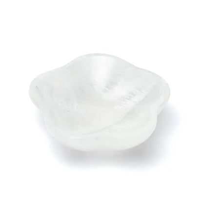 Piatto a forma di fiore in Selenite