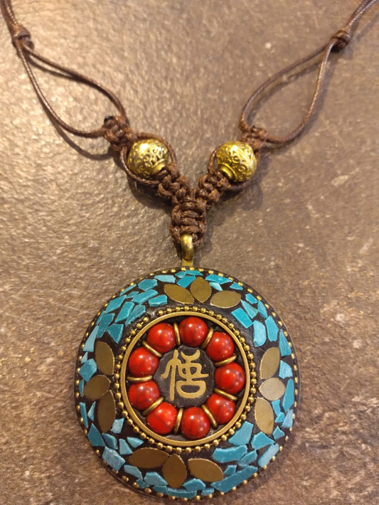 Collana con Ciondolo in Ottone e Turchese con perle dorate - Filo regolabile - clorophilla-shop